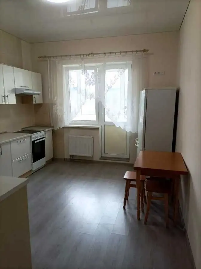 Фото Продаю 2 кімнатну квартиру, 88 кв. м, Харківське шосе 19а Київ, ціна: 107000 USD, код 7917
