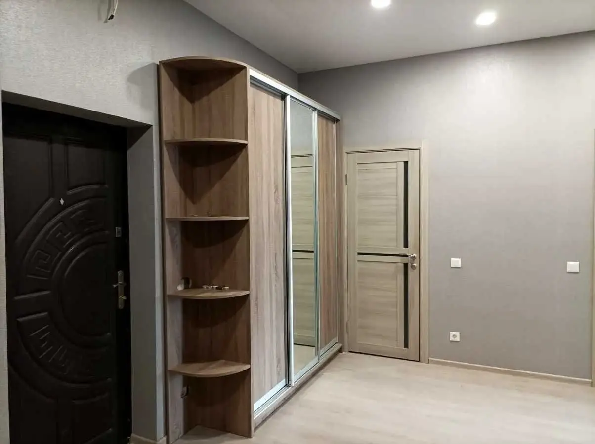 Фото Продаю 2 кімнатну квартиру, 88 кв. м, Харківське шосе 19а Київ, ціна: 107000 USD, код 7917