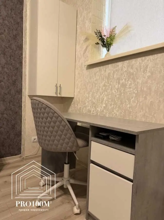 Фото Продаю 3 кімнатну квартиру, 91.5 кв. м, Михайла Величка вул.  Білогородка, ціна: 123000 USD, код 7920