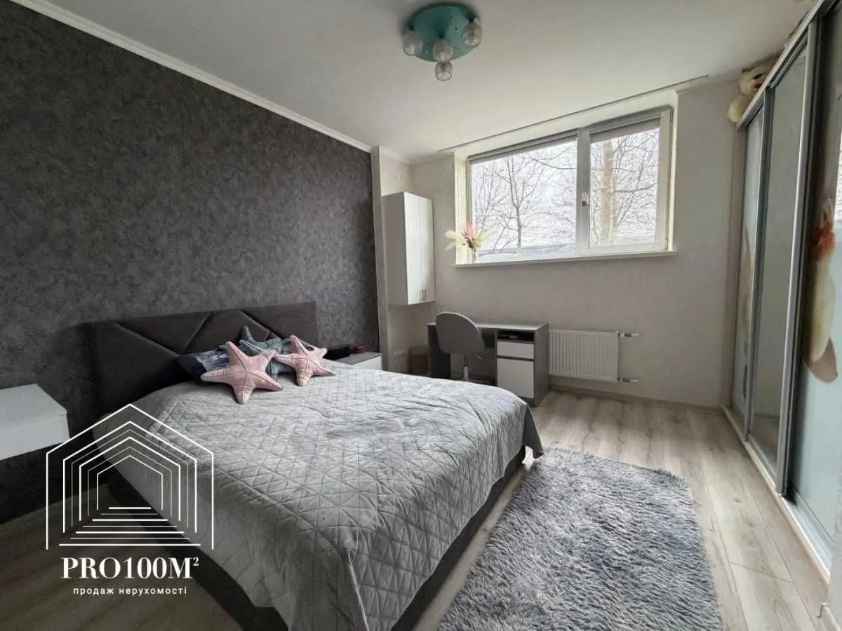 Фото Продаю 3 кімнатну квартиру, 91.5 кв. м, Михайла Величка вул.  Білогородка, ціна: 123000 USD, код 7920