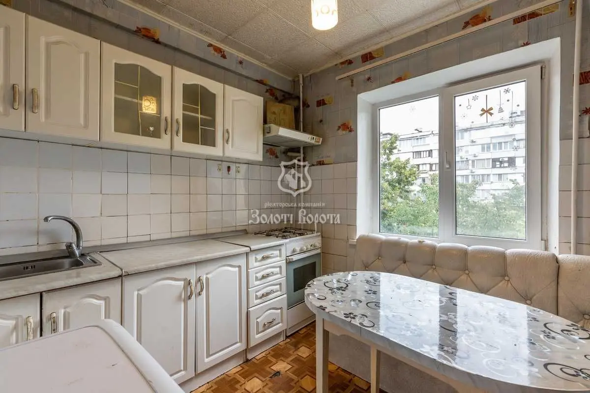 Фото Продаю 2-комнатную квартиру, 55.7 кв. м, Березняковская ул. 14 Киев, цена: 65000 USD, код 7924