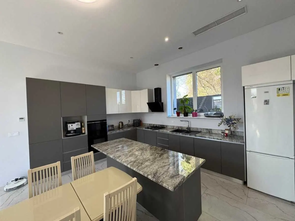 Фото Продаю дом, 248 кв. м, Гнідин, цена: 330000 USD, код 7927