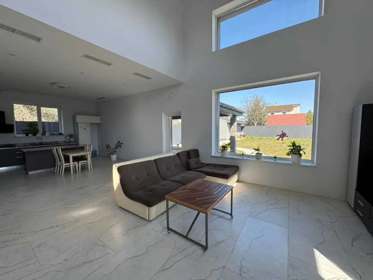 Фото Продаю дом, 248 кв. м, Гнідин, цена: 330000 USD, код 7927