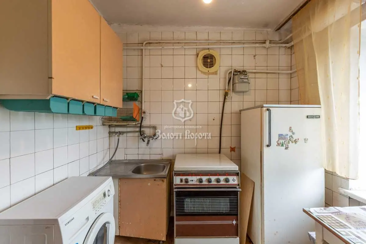 Фото Продаю 2 кімнатну квартиру, 45.9 кв. м, Будівельників вул. 12 Київ, ціна: 42000 USD, код 7928