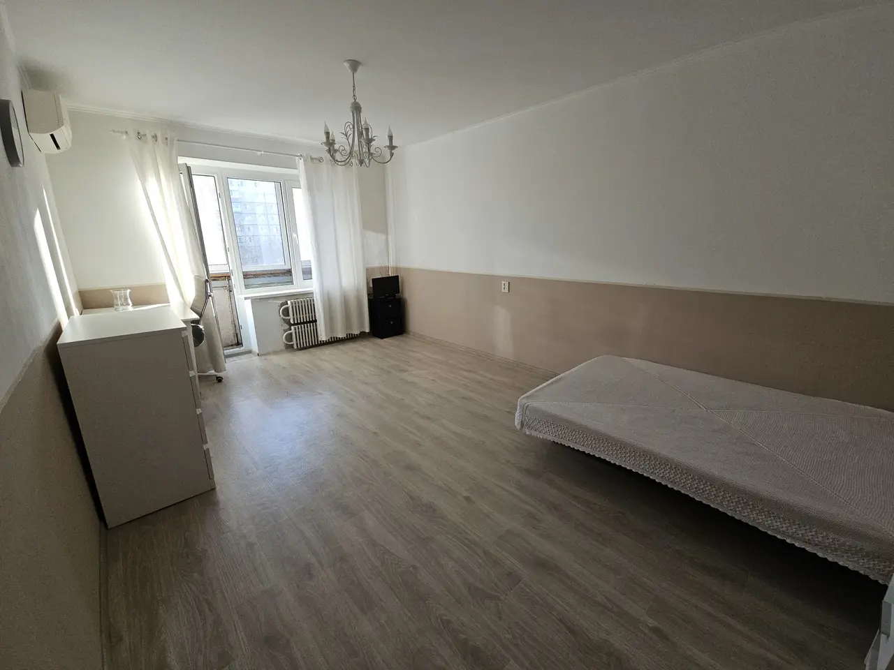Фото Зняти 1 кімнатну квартиру, Добровольців пров. 6 Дніпро в довгострокову оренду, ціна: 10000 UAH, код 7933