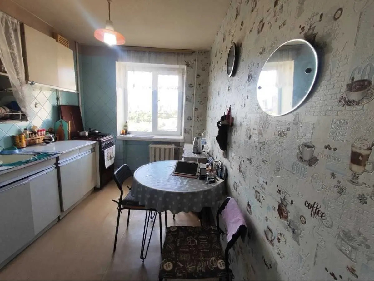 Фото Продаю 3 кімнатну квартиру, 70 кв. м, Феодосійська вул. 4 Київ, ціна: 80000 USD, код 7934