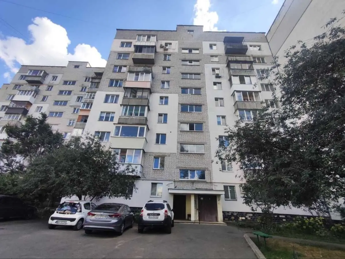 Фото Продаю 3 кімнатну квартиру, 70 кв. м, Феодосійська вул. 4 Київ, ціна: 80000 USD, код 7934
