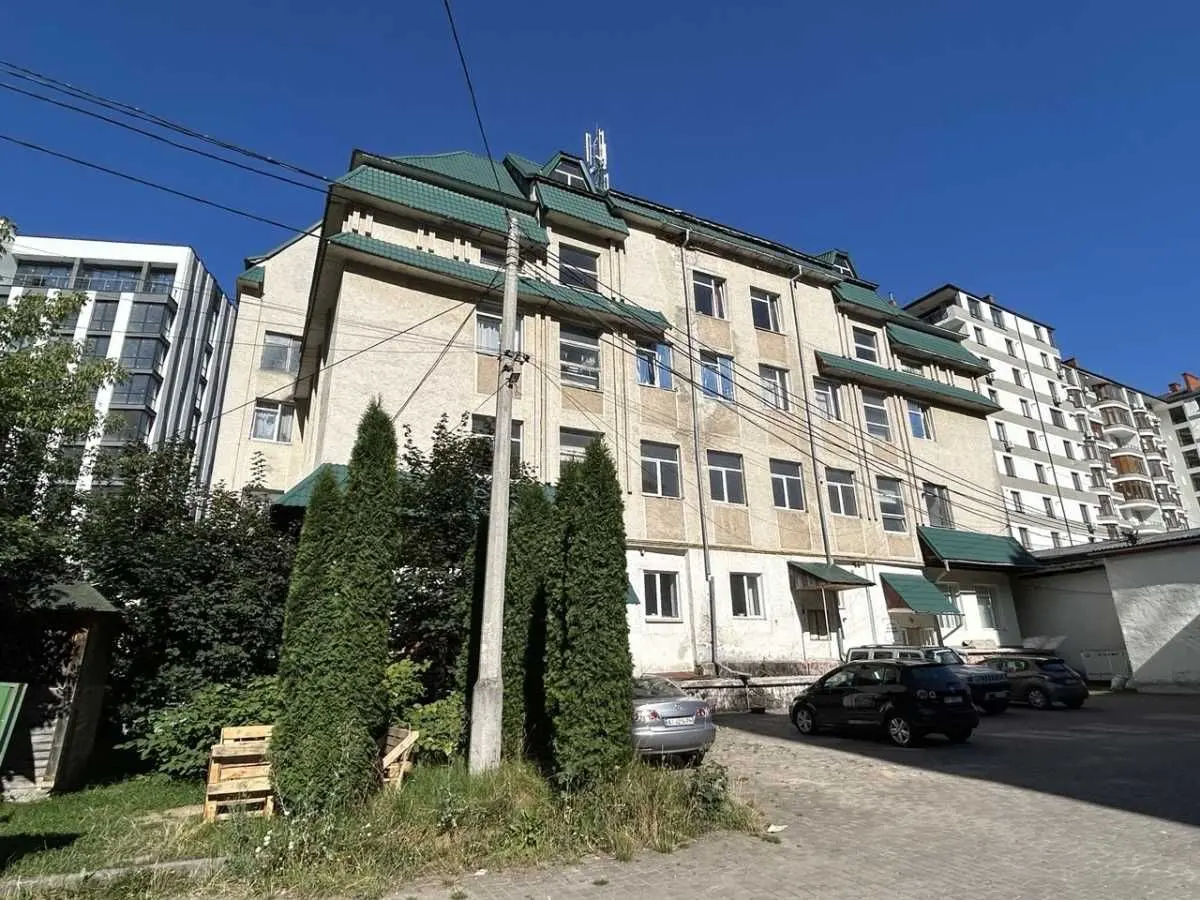 Фото Арендовать офис, Свободы ул.  Яремче в долгосрочную аренду, цена: 200 UAH, код 7943