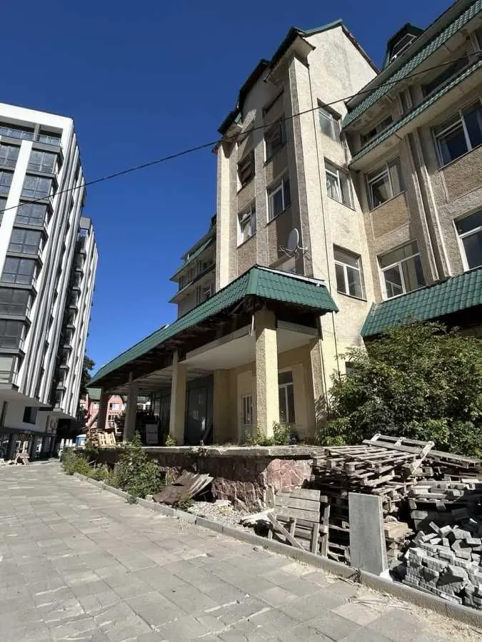 Фото Арендовать офис, Свободы ул.  Яремче в долгосрочную аренду, цена: 200 UAH, код 7943