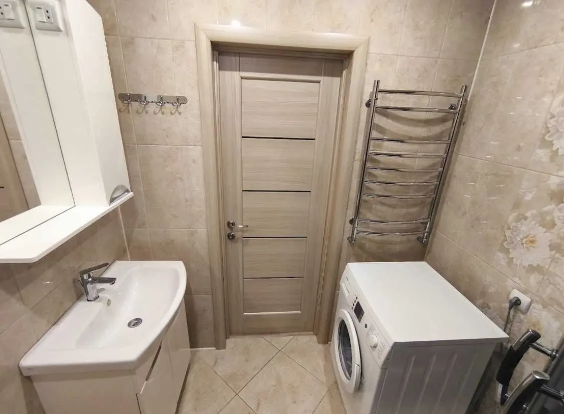 Фото Продаю 1 кімнатну квартиру, 45 кв. м, Софіївська Борщагівка, ціна: 71000 USD, код 7945
