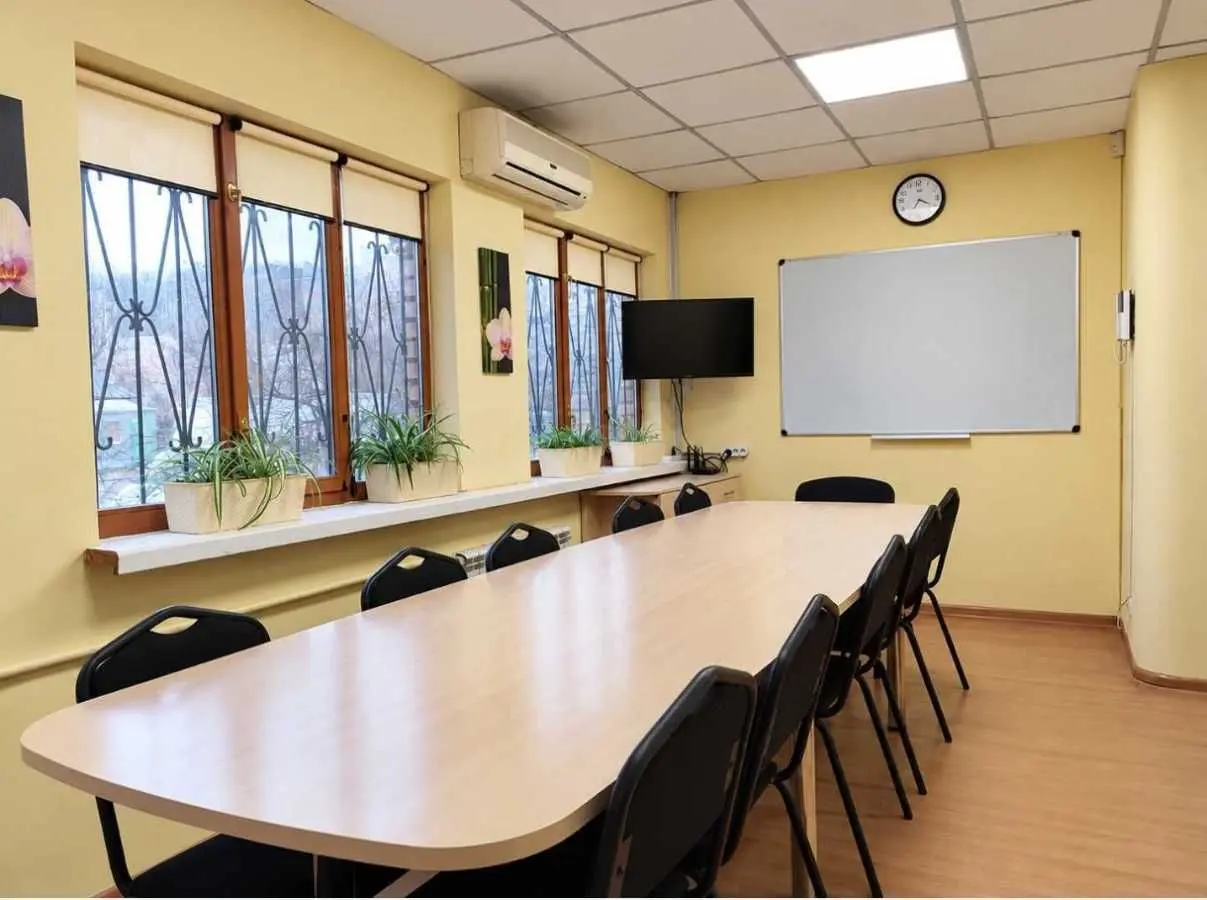 Фото Продаю офис, 110 кв. м, Еленовская ул. 8 Киев, цена: 165000 USD, код 7946