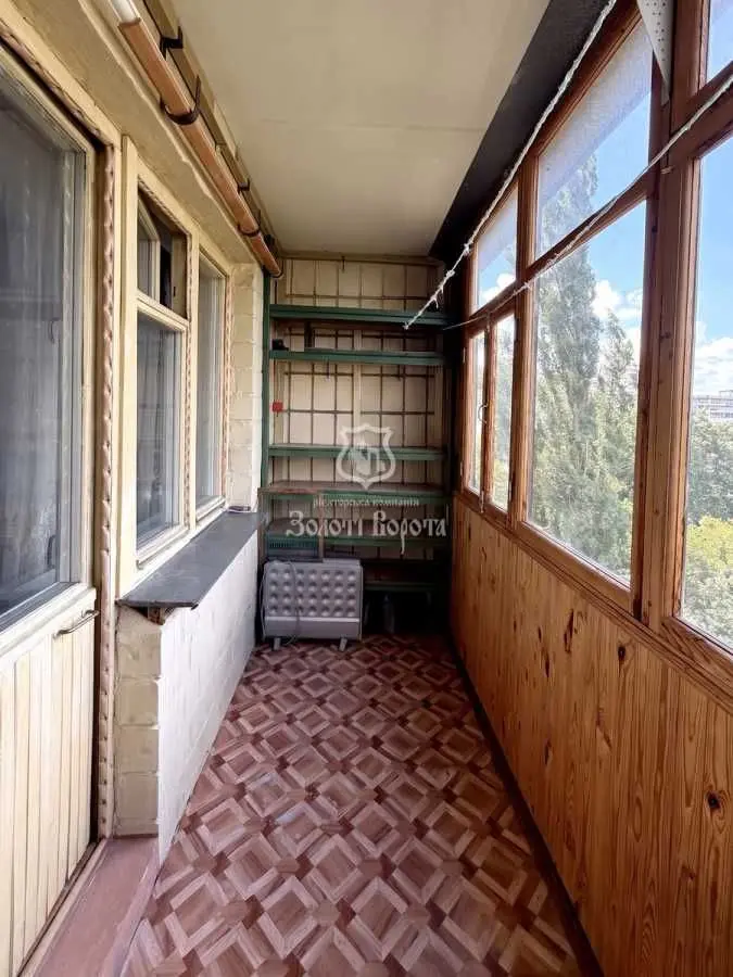 Фото Продаю 1 кімнатну квартиру, 28.2 кв. м, Космонавта Волкова вул. 18 Київ, ціна: 32000 USD, код 7948