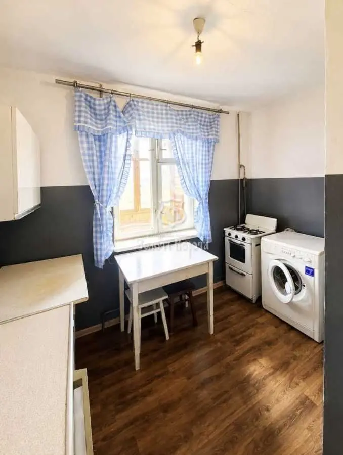 Фото Продаю 1 кімнатну квартиру, 28.2 кв. м, Космонавта Волкова вул. 18 Київ, ціна: 32000 USD, код 7948