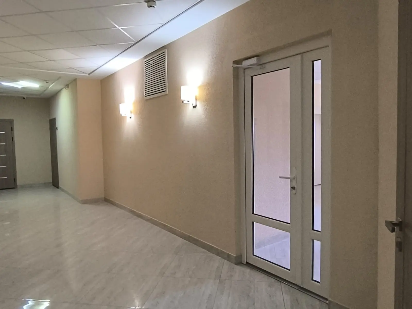 Фото Зняти 1 кімнатну квартиру, Фонтанська дорога 118а/1 Одеса в довгострокову оренду, ціна: 12000 UAH, код 7953
