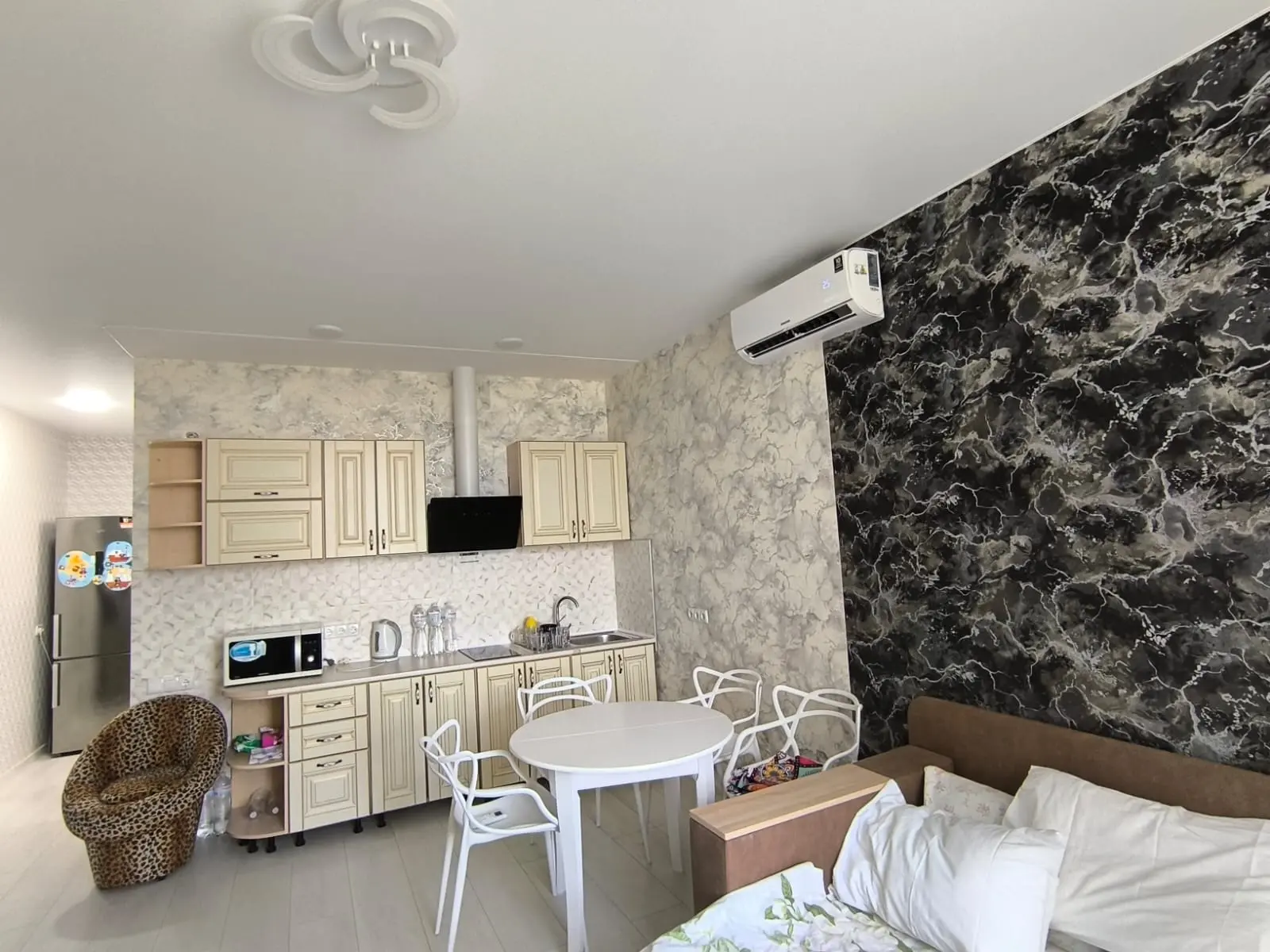 Фото Зняти 1 кімнатну квартиру, Фонтанська дорога 118а/1 Одеса в довгострокову оренду, ціна: 12000 UAH, код 7953