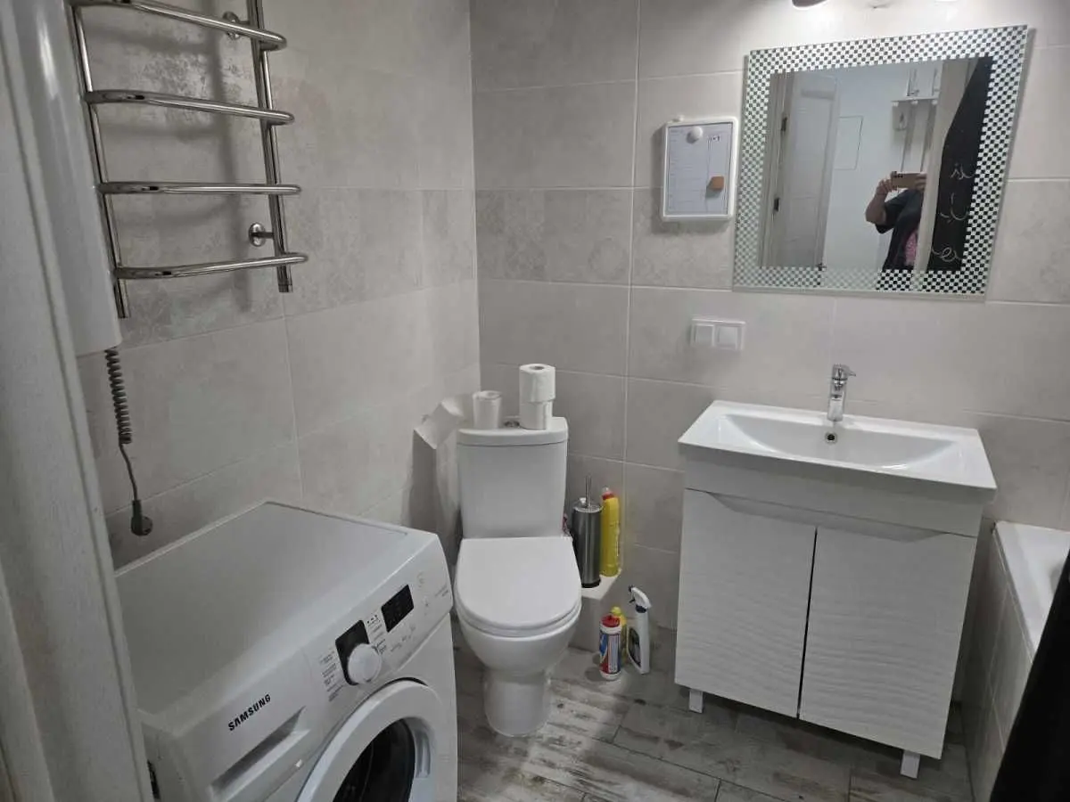 Фото Зняти 1 кімнатну квартиру, Берестейський просп. (Перемоги)  Київ в довгострокову оренду, ціна: 20000 UAH, код 7958