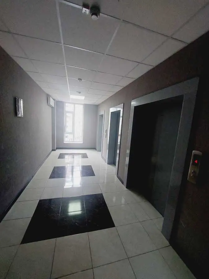 Фото Selling a 1-room apartment, 40 sq.m., Liubomyra Huzara Avenue (Kosmonavta Komarova Avenue)  Kyiv, price: 77777 USD, code 7959