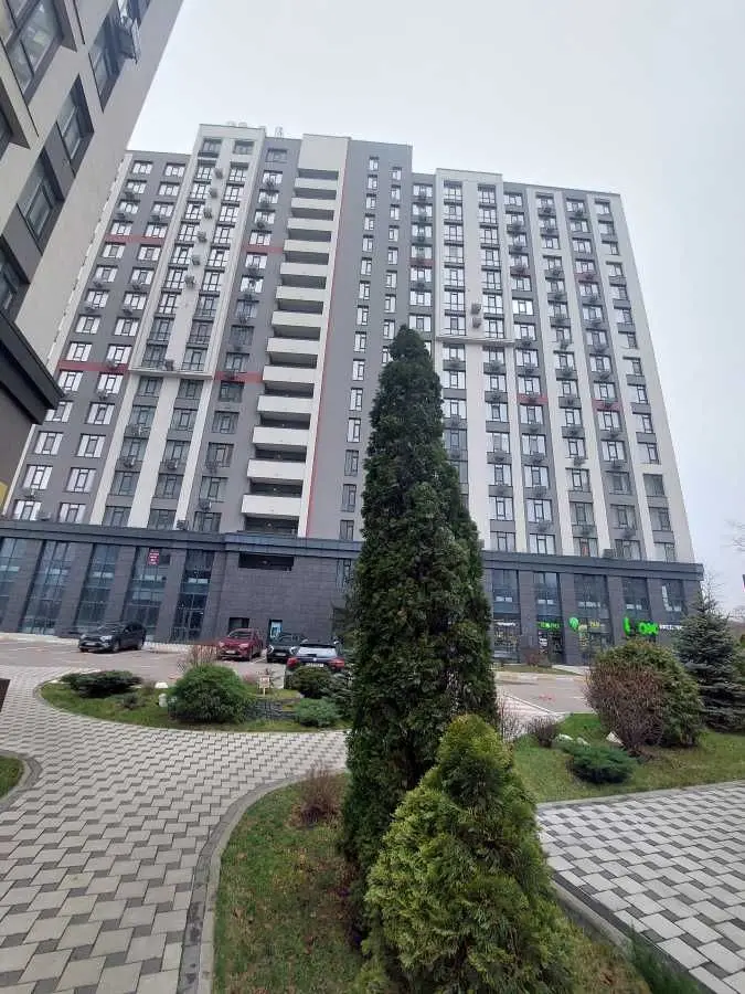 Фото Selling a 1-room apartment, 40 sq.m., Liubomyra Huzara Avenue (Kosmonavta Komarova Avenue)  Kyiv, price: 77777 USD, code 7959