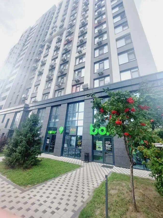 Фото Selling a 1-room apartment, 40 sq.m., Liubomyra Huzara Avenue (Kosmonavta Komarova Avenue)  Kyiv, price: 77777 USD, code 7959