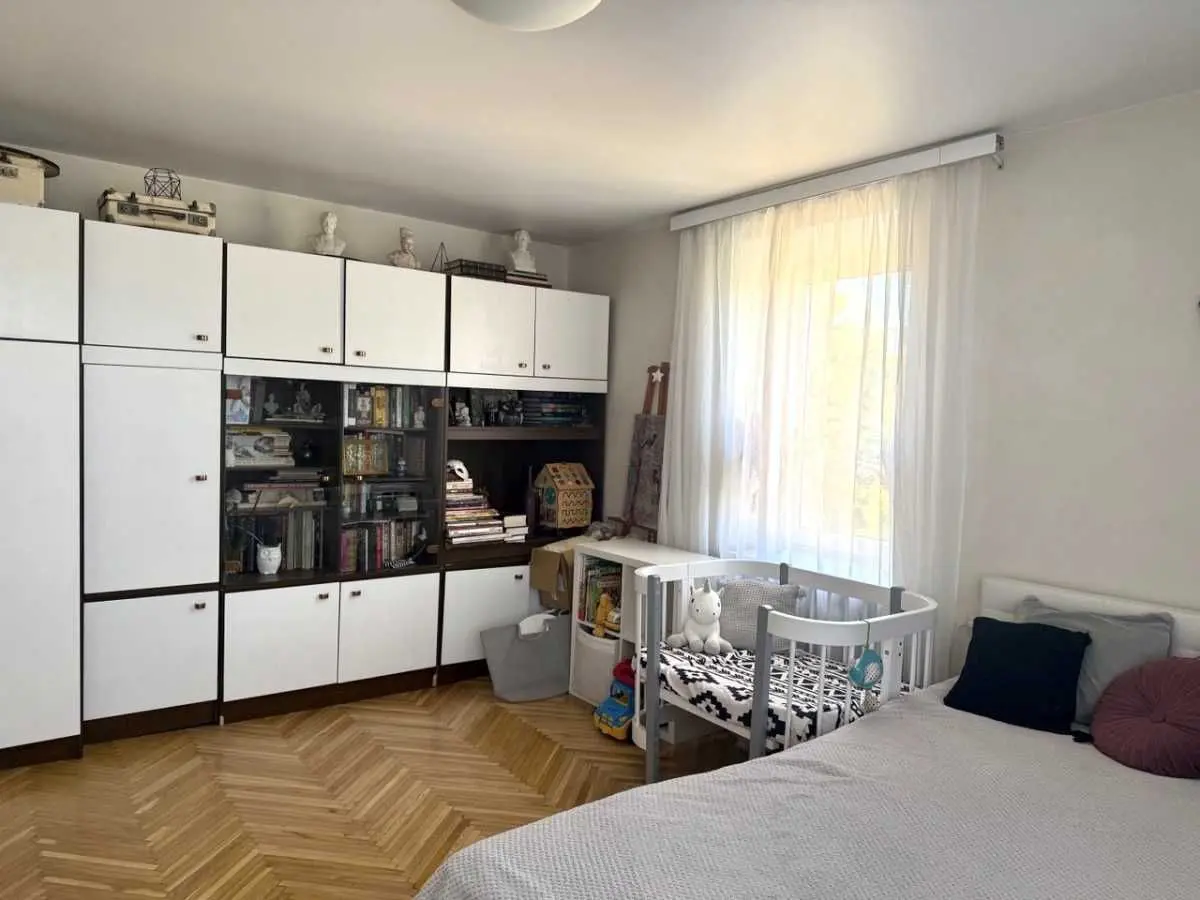 Фото Selling a 1-room apartment, 36.5 sq.m., Travneva Street  Kyiv, price: 48000 USD, code 7964