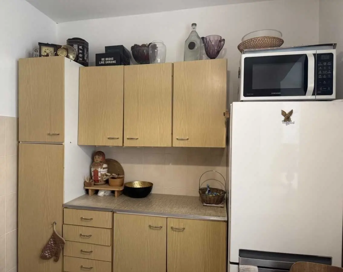 Фото Selling a 1-room apartment, 36.5 sq.m., Travneva Street  Kyiv, price: 48000 USD, code 7964