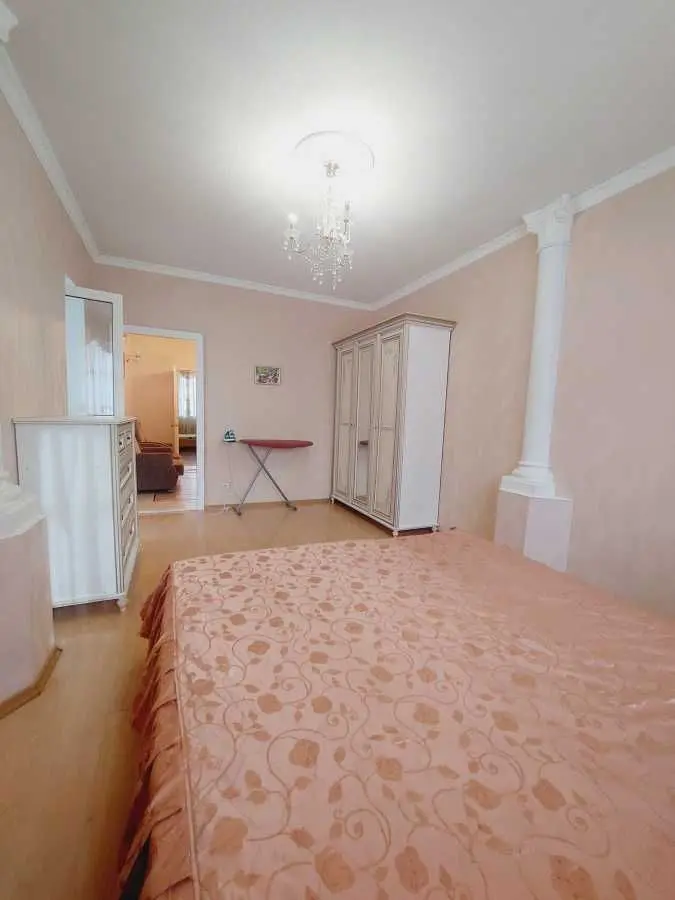 Фото Зняти 3 кімнатну квартиру, Валерія Лобановського вул.  Чайки в довгострокову оренду, ціна: 20000 UAH, код 7965