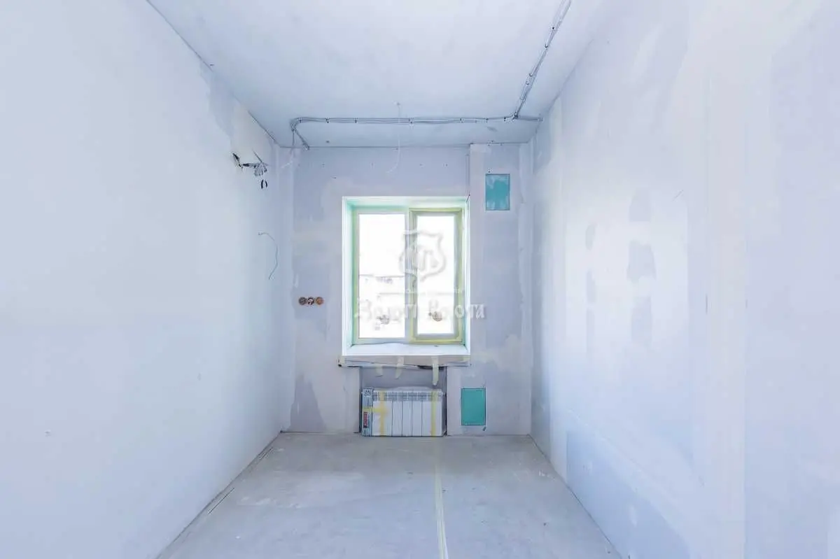 Фото Продаю 2 кімнатну квартиру, 44 кв. м, Привокзальна вул. 10/1 Київ, ціна: 60000 USD, код 7968