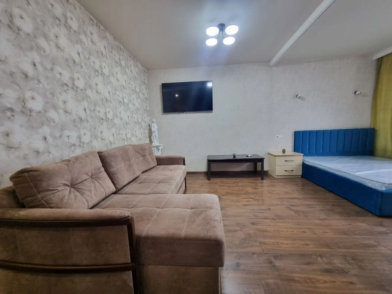 Фото Продаю 1-комнатную квартиру, 42 кв. м, Киевская ул.  Бровары, цена: 60000 UAH, код 7973