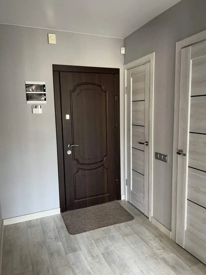 Фото Продаю 1 кімнатну квартиру, 37 кв. м, Сержа Лифаря вул. (Олександра Сабурова)  Київ, ціна: 48000 UAH, код 7975