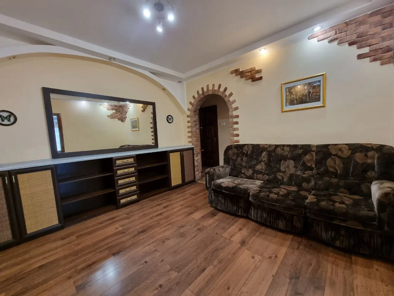 Фото Зняти 3 кімнатну квартиру, Градинська вул.  Київ в довгострокову оренду, ціна: 17000 UAH, код 7976
