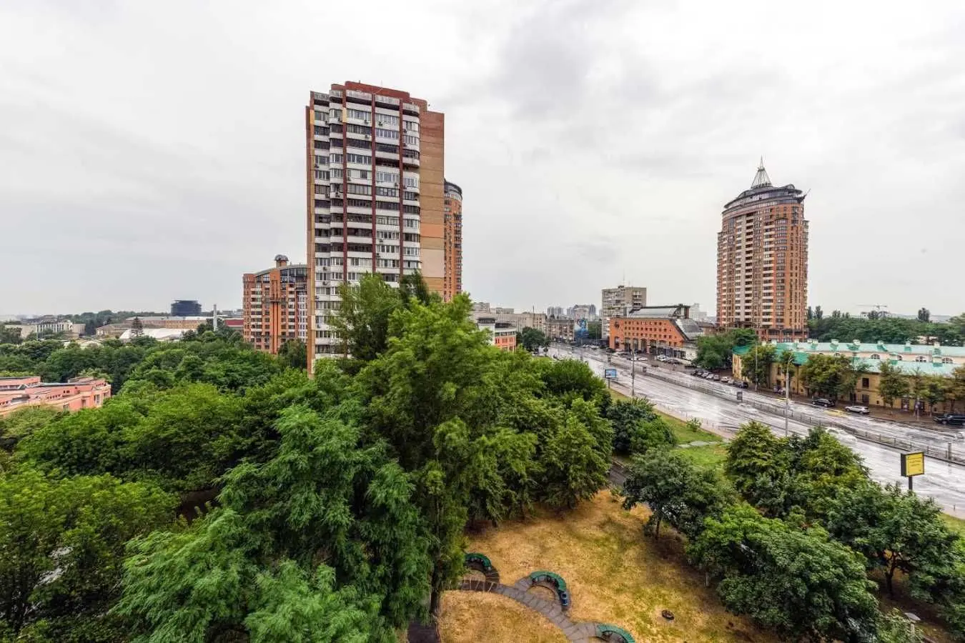Фото Rent a 3-room apartment, Lesi Ukrainky Boulevard 21Б Kyiv for long-term rent, price: 35000 UAH, code 7978
