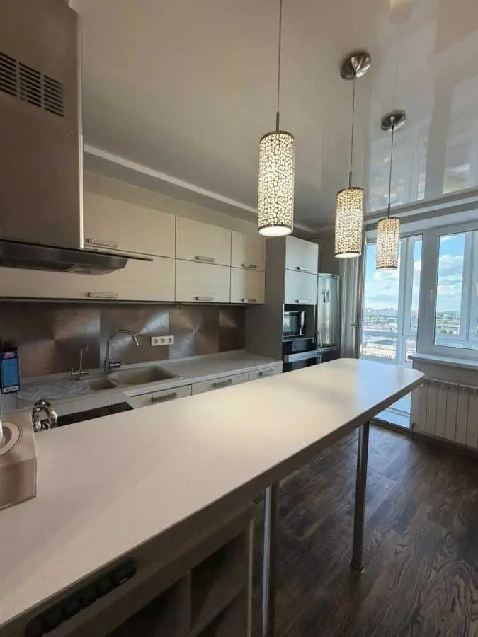 Фото Rent a 4-room apartment, Boryspilska Street 6 Kyiv for long-term rent, price: 20000 UAH, code 7982