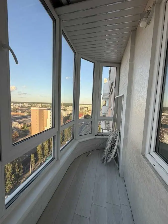 Фото Rent a 4-room apartment, Boryspilska Street 6 Kyiv for long-term rent, price: 20000 UAH, code 7982