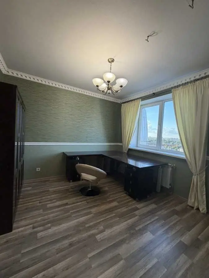 Фото Rent a 4-room apartment, Boryspilska Street 6 Kyiv for long-term rent, price: 20000 UAH, code 7982
