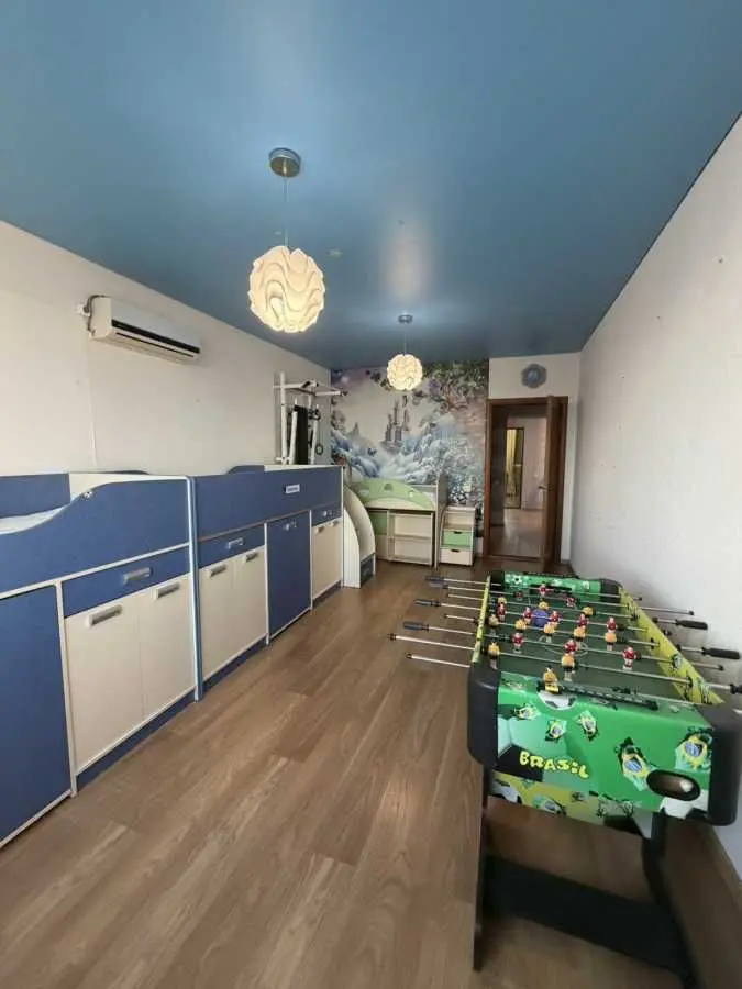 Фото Rent a 4-room apartment, Boryspilska Street 6 Kyiv for long-term rent, price: 20000 UAH, code 7982