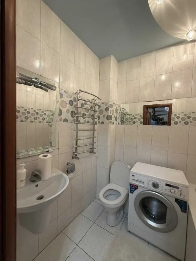 Фото Rent a 4-room apartment, Boryspilska Street 6 Kyiv for long-term rent, price: 20000 UAH, code 7982