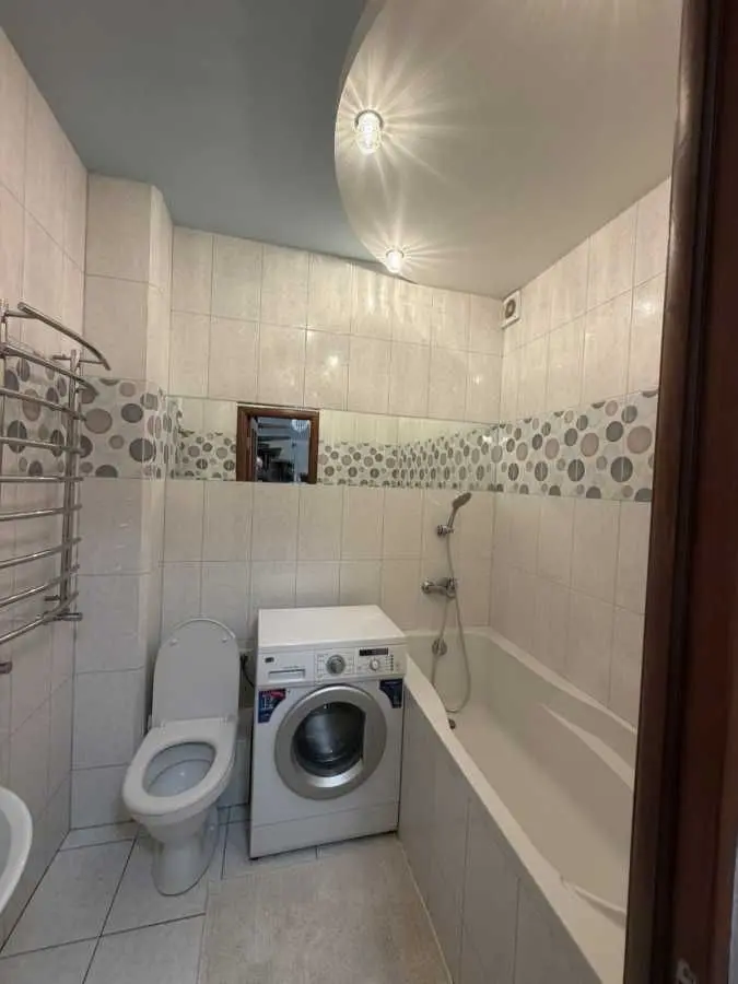 Фото Rent a 4-room apartment, Boryspilska Street 6 Kyiv for long-term rent, price: 20000 UAH, code 7982