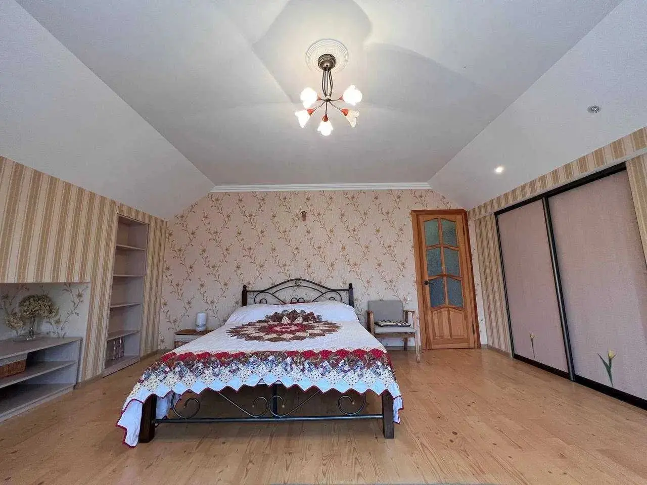 Фото Продаю дом, 134 кв. м, Гута-Межигірська, цена: 95 $, код 7986