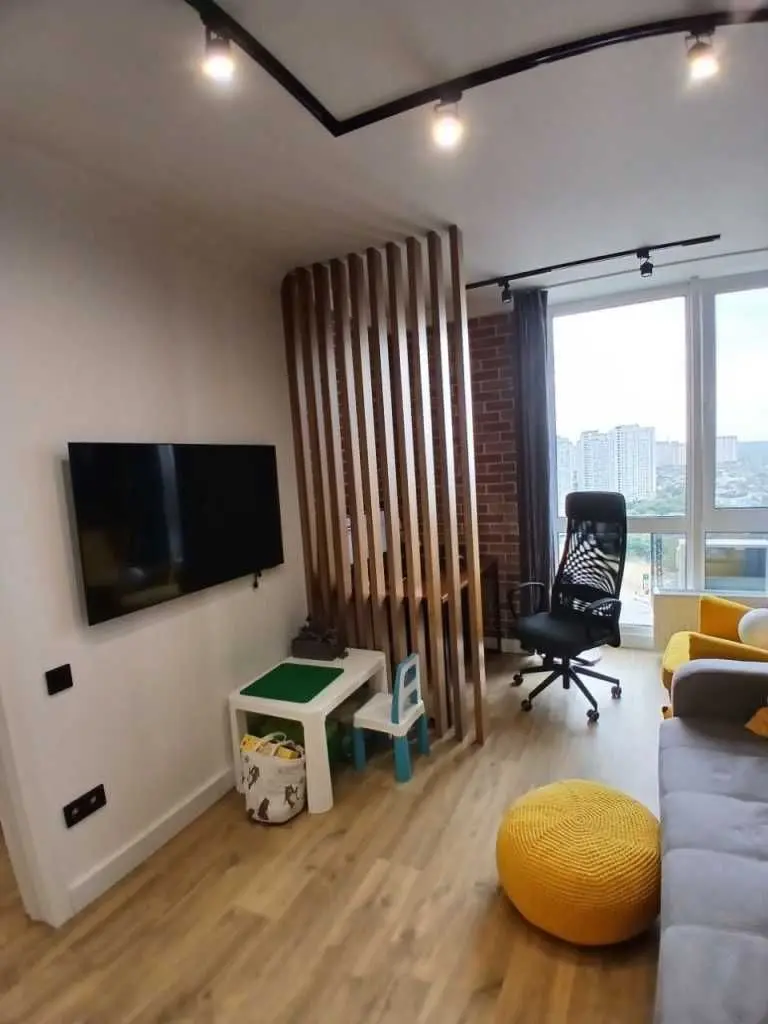 Фото Продаю 1 кімнатну квартиру, 50 кв. м, Зарічна вул.  Київ, ціна: 118000 USD, код 7992