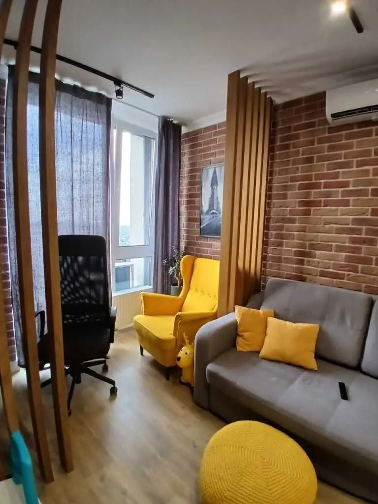 Фото Продаю 1 кімнатну квартиру, 50 кв. м, Зарічна вул.  Київ, ціна: 118000 USD, код 7992