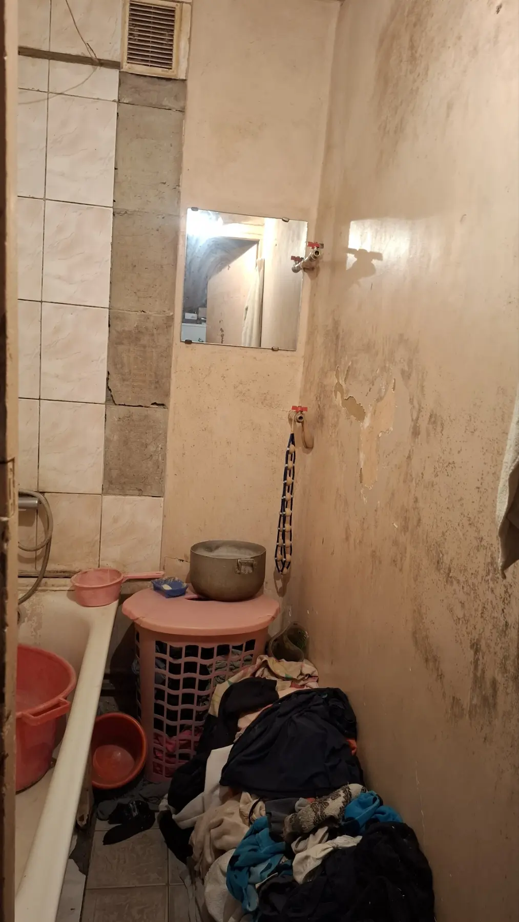 Фото Продаю 2-комнатную квартиру, 44 кв. м, Валентиновская ул. (Блюхера) 13а Харьков, цена: 25000 $, код 7995