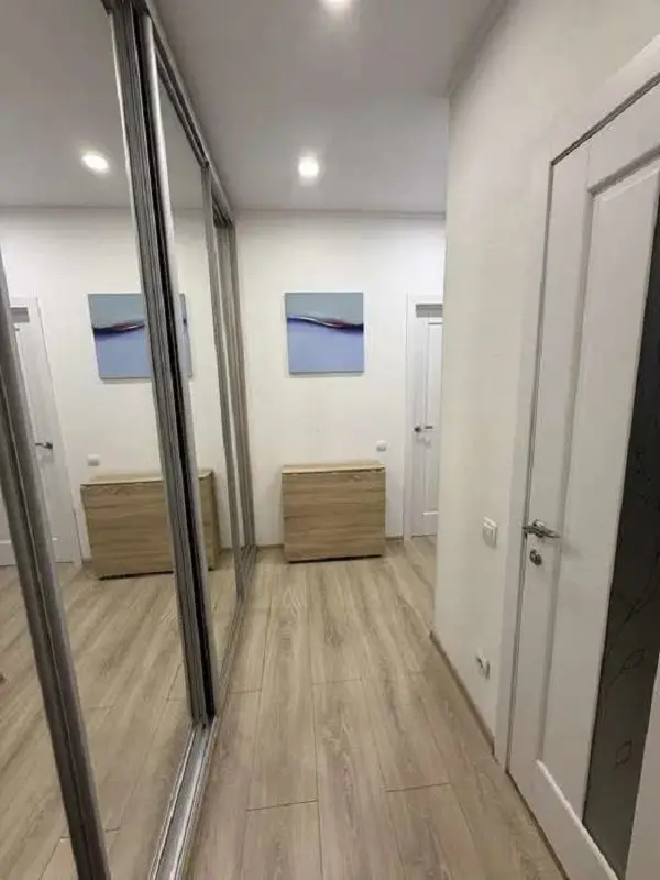 Фото Продаю 1 кімнатну квартиру, 42 кв. м, Регенераторна вул. 4 к16-4 Київ, ціна: 95000 $, код 7998