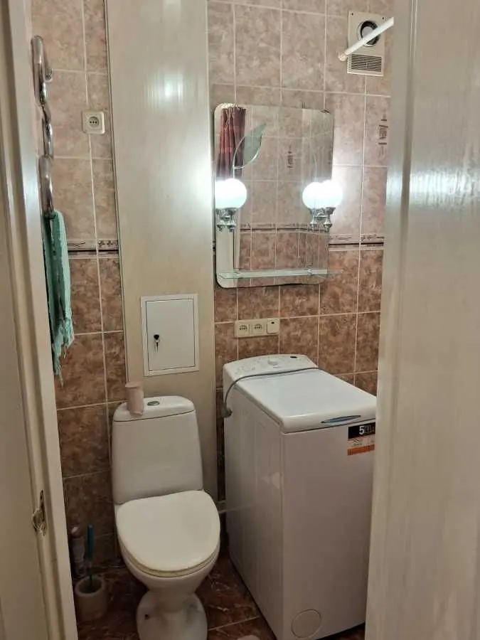 Фото Зняти 2 кімнатну квартиру, Миру просп. 17 Київ в довгострокову оренду, ціна: 13000 UAH, код 7999