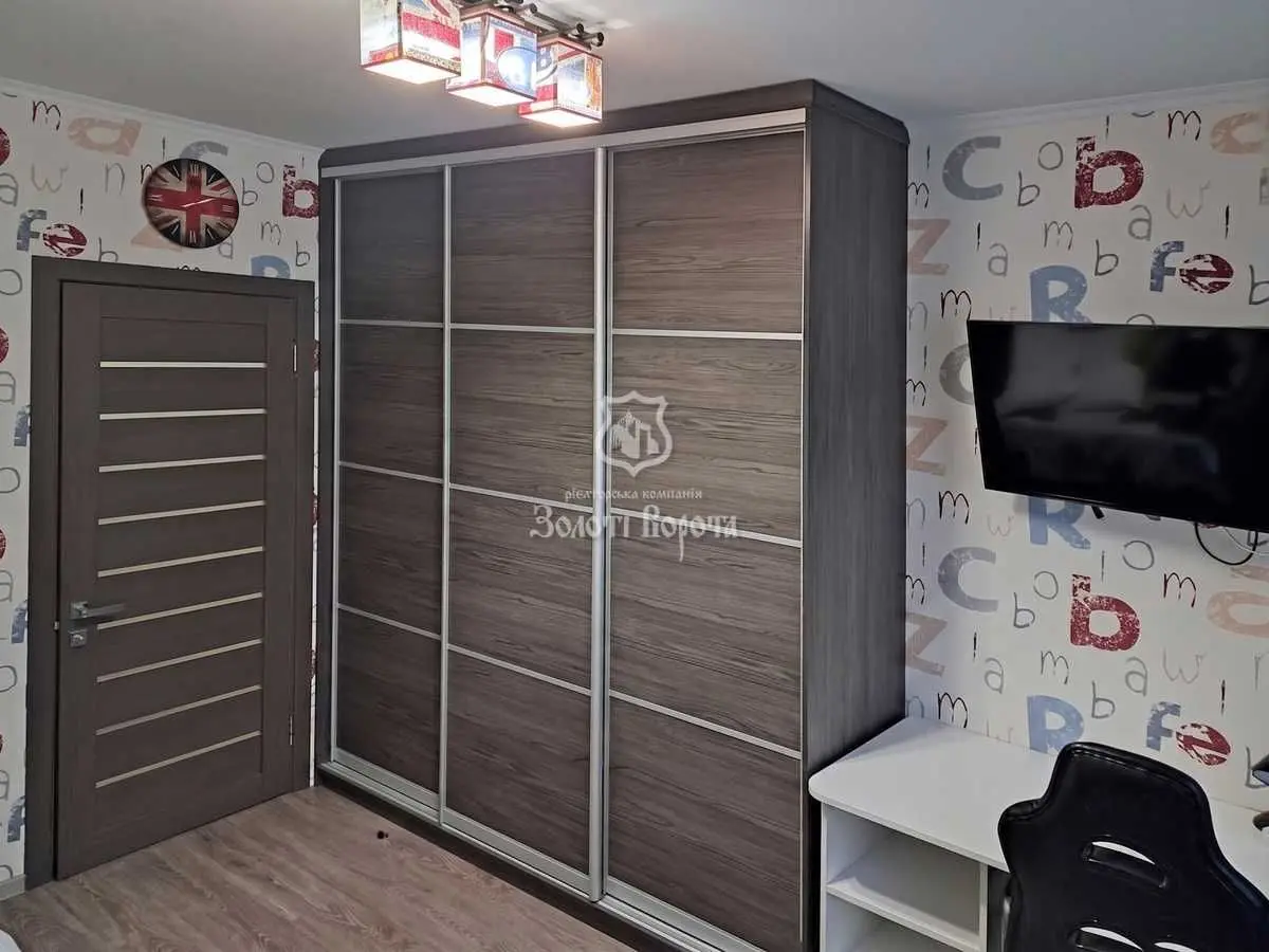 Фото Продаю 2 кімнатну квартиру, 55 кв. м, Науки просп. 88а Київ, ціна: 49000 USD, код 8005