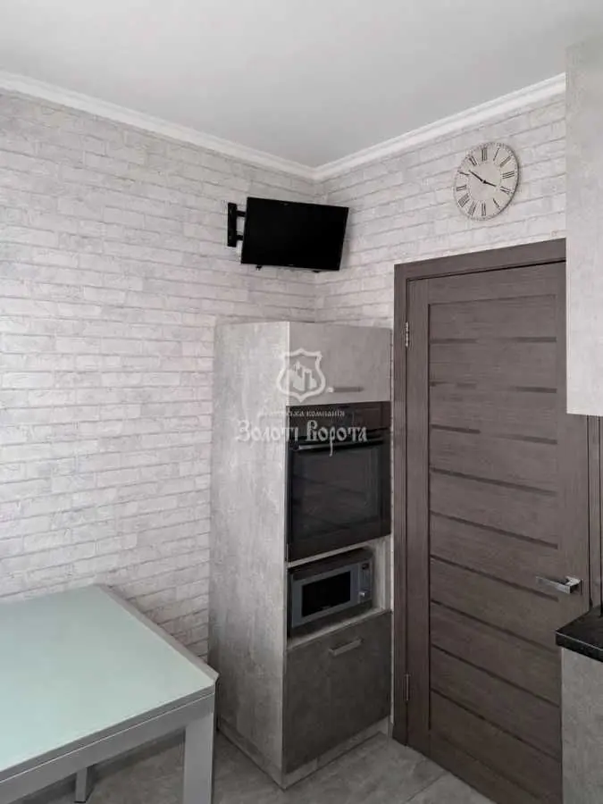 Фото Продаю 2 кімнатну квартиру, 55 кв. м, Науки просп. 88а Київ, ціна: 49000 USD, код 8005