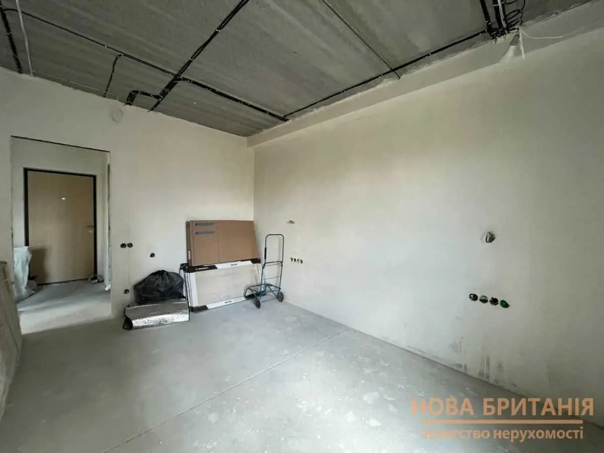Фото Selling a 1-room apartment, 47.2 sq.m., Mykhaila Maksymovycha Street (Onufriia Trutenka Street)  Kyiv, price: 87000 USD, code 8013