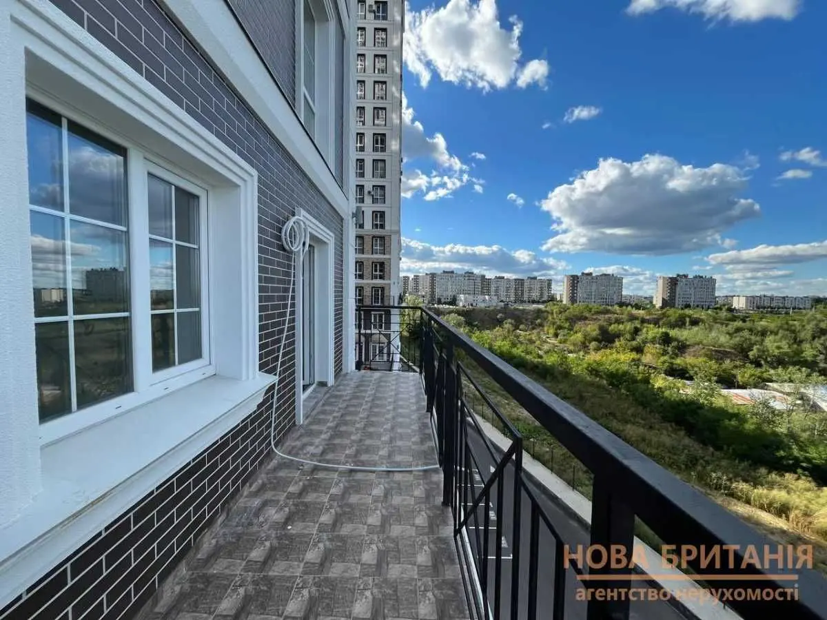 Фото Selling a 1-room apartment, 47.2 sq.m., Mykhaila Maksymovycha Street (Onufriia Trutenka Street)  Kyiv, price: 87000 USD, code 8013