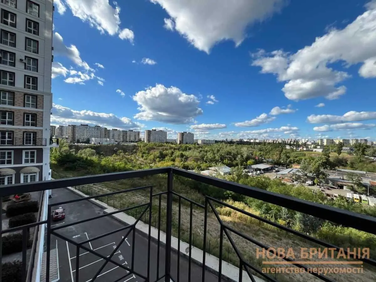 Фото Selling a 1-room apartment, 47.2 sq.m., Mykhaila Maksymovycha Street (Onufriia Trutenka Street)  Kyiv, price: 87000 USD, code 8013