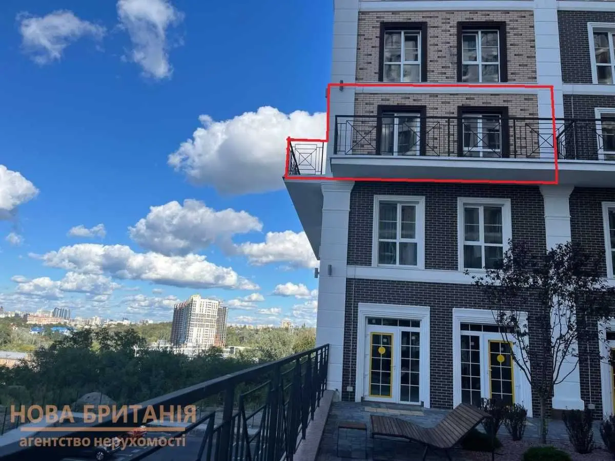 Фото Selling a 1-room apartment, 47.2 sq.m., Mykhaila Maksymovycha Street (Onufriia Trutenka Street)  Kyiv, price: 87000 USD, code 8013