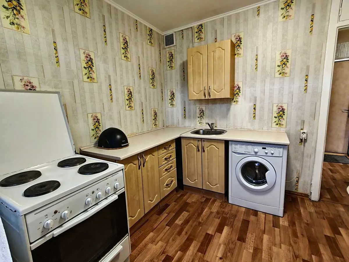 Фото Зняти 1 кімнатну квартиру, Голосіївський просп. (40-річчя Жовтня)  Київ в довгострокову оренду, ціна: 12000 UAH, код 8018